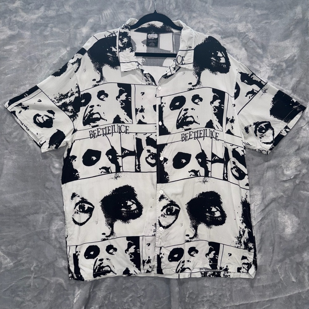 BEETLEJUICE Short Sleeve Shirt Men's Size XL Black & White Button Front